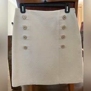 J. McLaughlin textured top of knee skirt